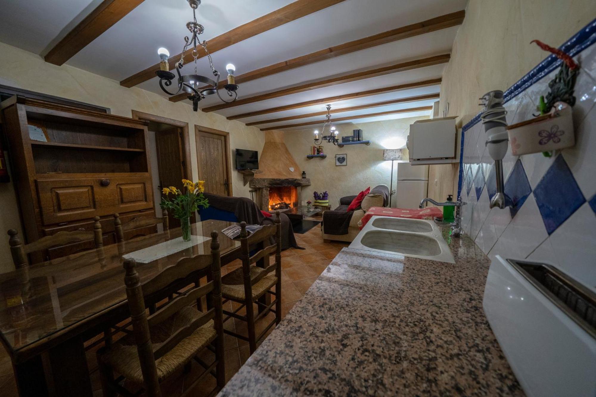 Reul Alto Cortijos Rurales Pension Laroya Buitenkant foto